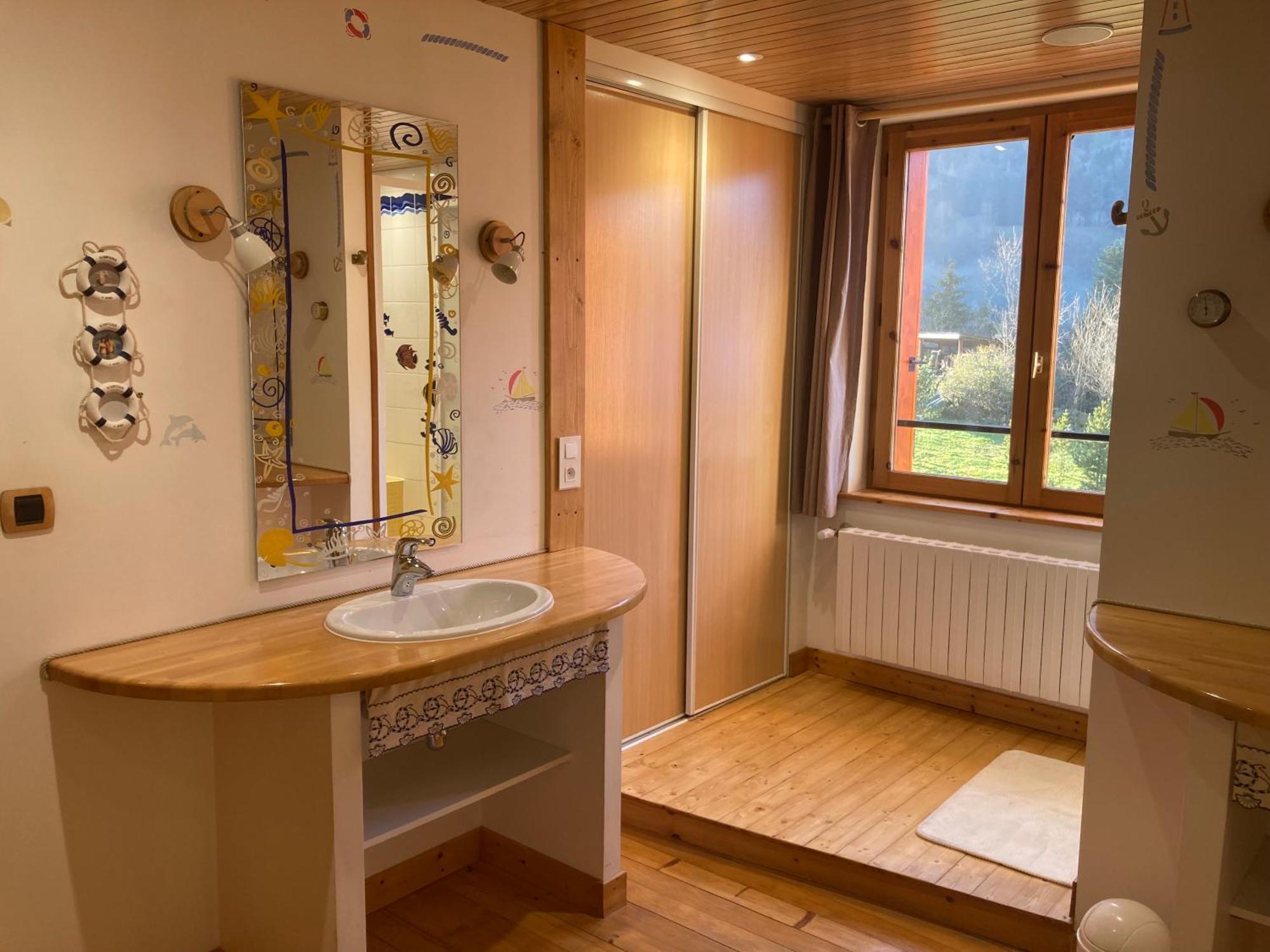 L'echo Des Vue Montagne Centre Village Sauna & Grill *